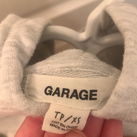 Garage light grey crop top sweater - Picture 3 of 3